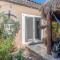 Lama y Solo Unique private room walking distance to the Beach