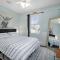 Lovely & Historical 3BR - Balcony - Central Location