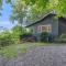 Blue Ridge Lookout Beautiful Modern Cabin - Nature Hikes and Pets OK cabin