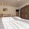 Flos Apartment