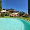 Luxury 1-bedroom house with the pool in Tuscany.