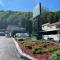 Silver Maple Motel