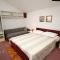 Apartments by the sea Igrane, Makarska - 5266