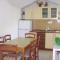 Apartments by the sea Igrane, Makarska - 5266