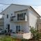 Apartments with a parking space Vrbnik, Krk - 5392 - 瓦比尼科