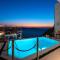 Daydream Luxury Suites - Fira