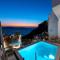 Daydream Luxury Suites - Fira