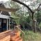 Tinswari Self-catering Chalet - Hluhluwe