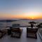 Daydream Luxury Suites - Fira