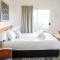 15 Whale Watch Resort + Beach Front + Ducted Air Con + 3 Bed + 2 Bath