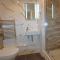 Lovely 2 Bed 2 Bath Flat & Parking by CozyNest