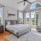 Weekend friends and fam! Media room, Hot Tub, Firepit, Sleeps 18 minutes to Asheville