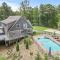 Secluded Luxury Home with Pool and Hot Tub in ASHEVILLE 15 min to Downtown - Asheville