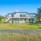 Breathtaking Waterfront Crystal Beach Getaway! - Palm Harbor