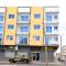 Lovely - Luxury 3 Bedrooms 500m from the Beach.
