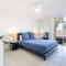 The Crest 7 6-8 Tomaree RD Stunning unit with Spectacular Water Views
