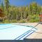 Free Ski Shuttle, Riverfront Condo, Comm. Hot Tub! - Alpine Meadows
