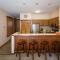 Free Ski Shuttle, Riverfront Condo, Comm. Hot Tub! - Alpine Meadows