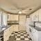 Cozy PCB Cottage about 1 Block to Beach! - بنما سيتي بيتش