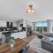 Spacious DT 2-BDR High-rise with view, pool, gym