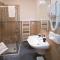 Lacroma Aparthotel