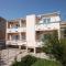 Triple Room Metajna 6378d Triple Room Metajna 6378d