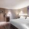 Xinhuating Business Hotel