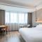 Xinhuating Business Hotel - Lishui