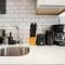 Cozy Studio Apt with In-Unit Laundry and Wi-Fi! - Montrose 111 - شيكاغو