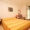 Apartments with a parking space Umag - 7171 - Umag