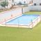 Ninas Blue Pool & Beach