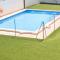 Ninas Blue Pool & Beach