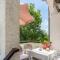 1 Bedroom Cozy Apartment In Omisalj