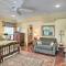 Studio in College Station w/ Expansive Deck!