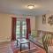 Cozy Greensboro Townhome about 7 Mi to UNC Campus
