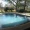 Tingala Lodge - Bed in the Bush