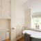 Architect Designed Cosy Cotswold Stone Cottage - Quenington