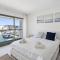 Lagoon Water Front LUX Suite (Gym/Pool/Parking)