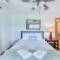 Lallis Lake House