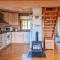 5 Bedroom Lake Front Home In Hornnes