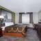 Super 8 by Wyndham Amarillo Central TX - Амарилло