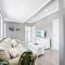 New 2 Bedroom House 500m to Mall with Free Parking