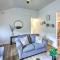 Charming Springfield Escape with Furnished Deck