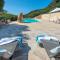 Villa Verde con piscina indipendente con 5 camere e 4 bagni - Альгеро