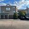 HomeTowne Studios by Red Roof Louisville