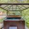 Creekside Cabin