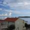 Apartments by the sea Milna, Vis - 8896