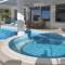 Seaside apartments with a swimming pool Zavalatica, Korcula - 9150 - 扎瓦拉提卡