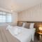Pass the Keys Reading Luxurious Spacious Villa with Conservatory - 雷丁