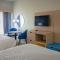 Days Inn & Suites by Wyndham Savannah North I-95